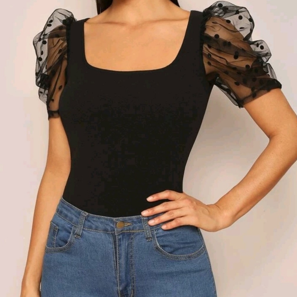 Square-neck-sheer-dobby-mesh-puff-sleeve-top